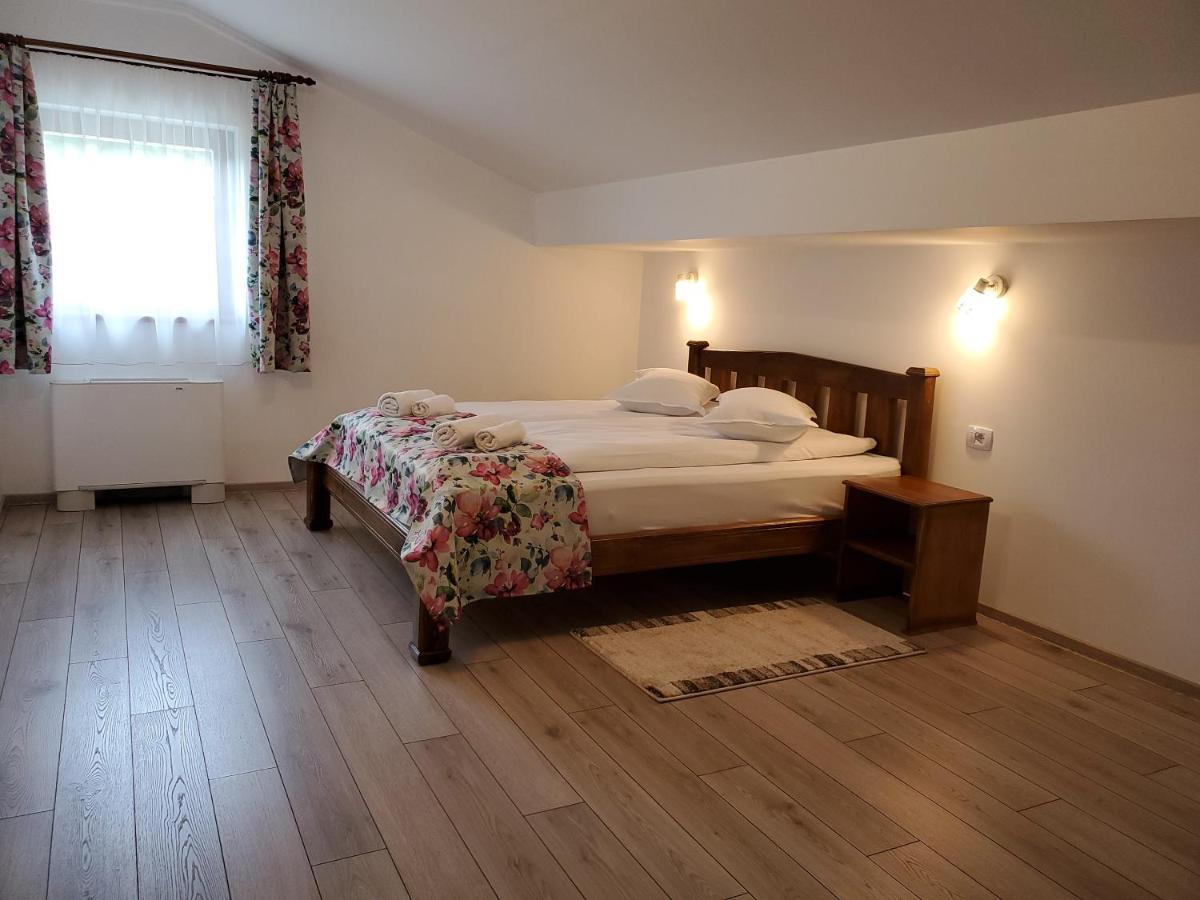Pensiunea Casa Brancovenilor Sîmbăta de Sus Eksteriør billede